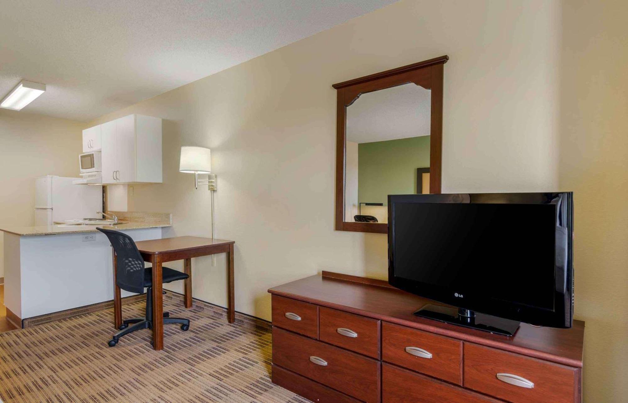 Extended Stay America Select Suites - Atlanta - Alpharetta - Rock Mill Rd Zewnętrze zdjęcie